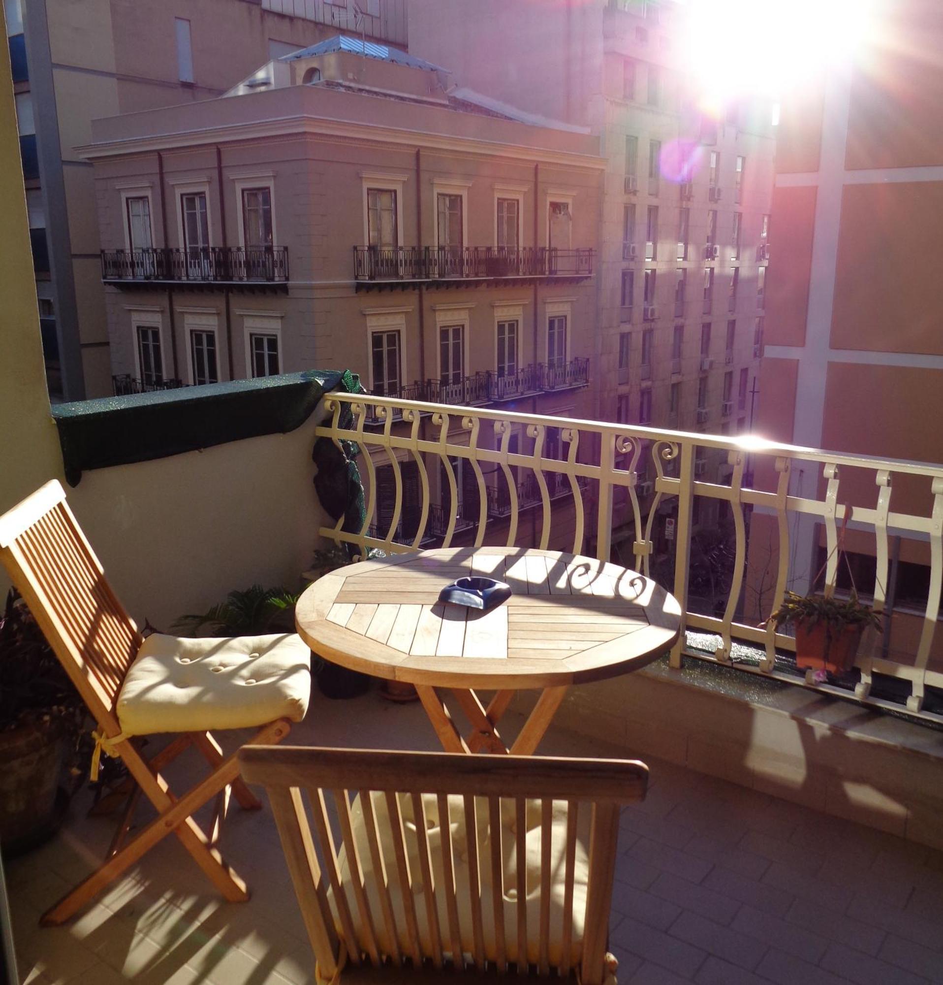 Residenza Wagner Bed & Breakfast ปาแลร์โม ภายนอก รูปภาพ