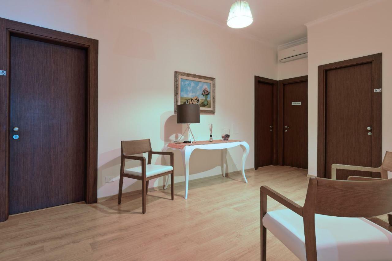 Residenza Wagner Bed & Breakfast ปาแลร์โม ภายนอก รูปภาพ