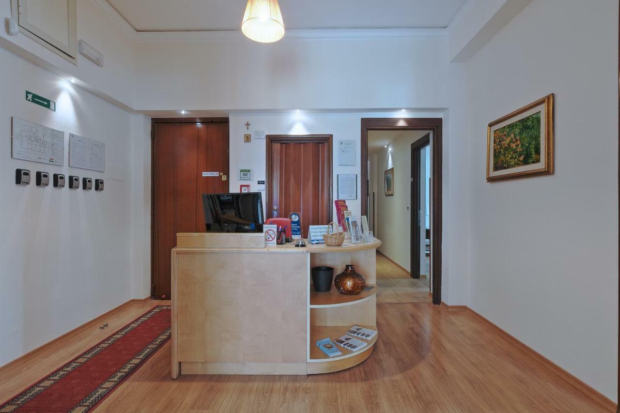 Residenza Wagner Bed & Breakfast ปาแลร์โม ภายนอก รูปภาพ