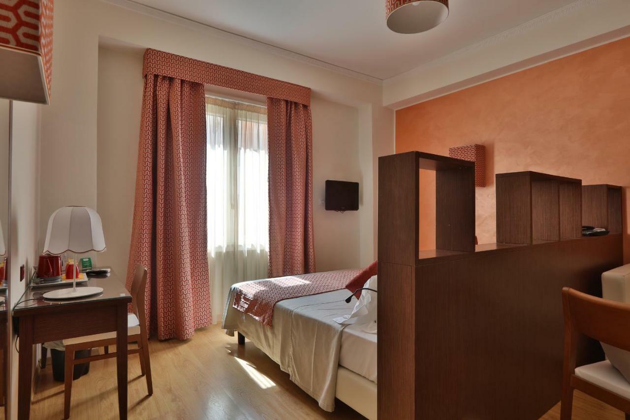 Residenza Wagner Bed & Breakfast ปาแลร์โม ภายนอก รูปภาพ