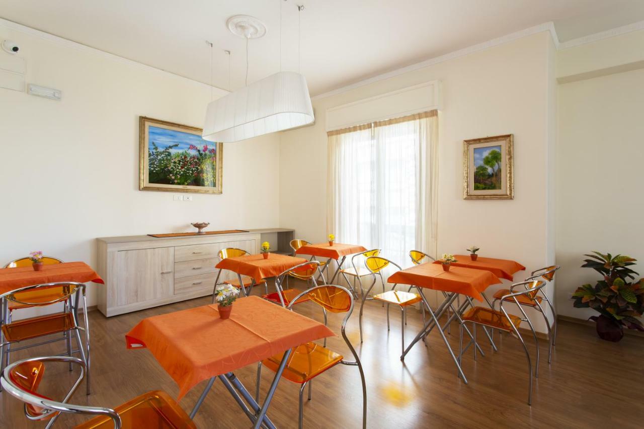 Residenza Wagner Bed & Breakfast ปาแลร์โม ภายนอก รูปภาพ