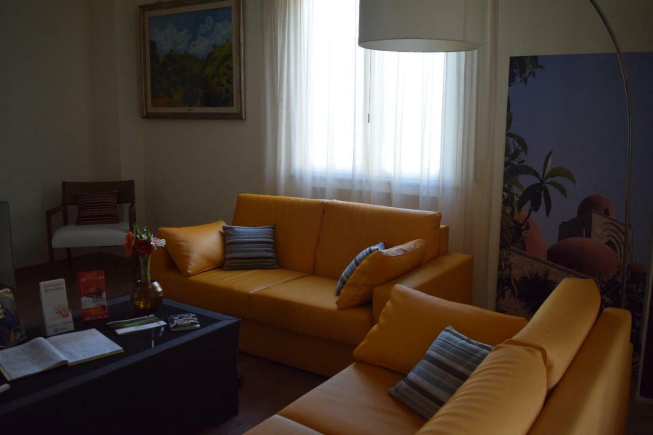 Residenza Wagner Bed & Breakfast ปาแลร์โม ภายนอก รูปภาพ